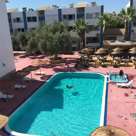 Peyda Hotel apartamentowy